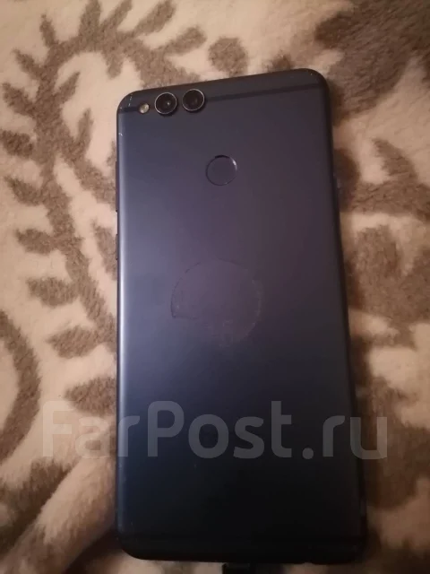 Honor 7X. �/� ����
