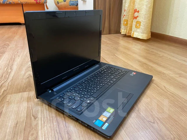 Lenovo IdeaPad G50-45. 15.6", 1,8����, ��� 4 ��, ���� 500���, WiFi: 1, Bluetooth: 1, ����������� �� 3��. ����