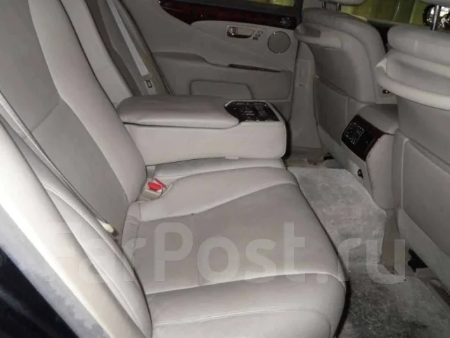 Lexus LS600h. �������, 4wd, 5.0 (394��.�.), ������, �/�, ��� ���. ��� ����� �� ������������ ����