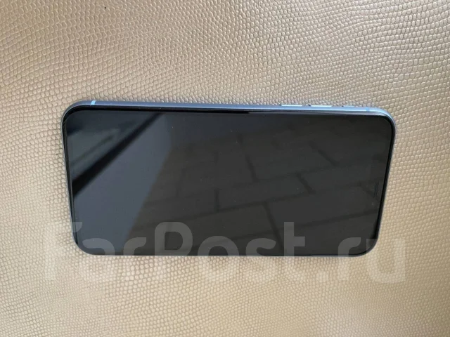 Apple iPhone Xr. �/�, 64 ��, �����, 4G LTE ����