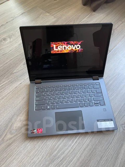 Lenovo Yoga. 2 200����, ��� 4 ��, ���� 126���, WiFi: 1, Bluetooth: 1 ����