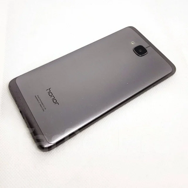 Honor 5C. �/�, �����, 4G LTE, Dual-SIM, NFC ����