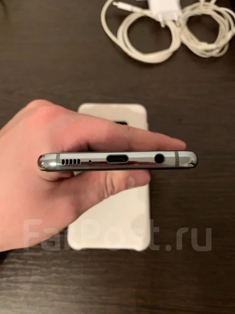 Samsung Galaxy S10e. �/�, ��������� ����