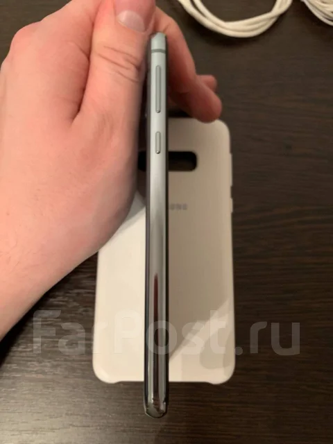 Samsung Galaxy S10e. �/�, ��������� ����