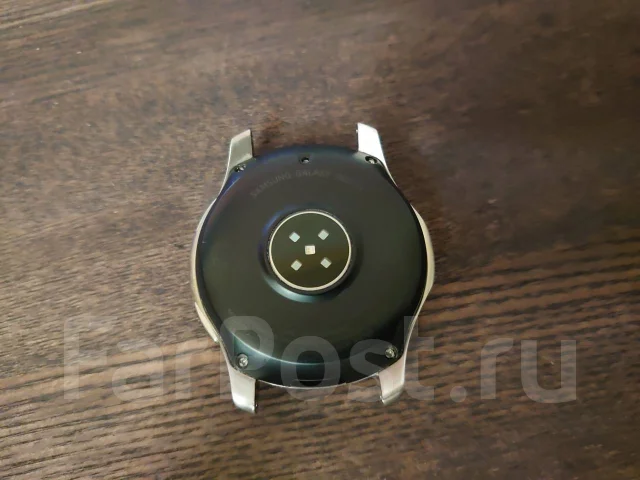 Samsung Galaxy Watch. GPS, NFC ����