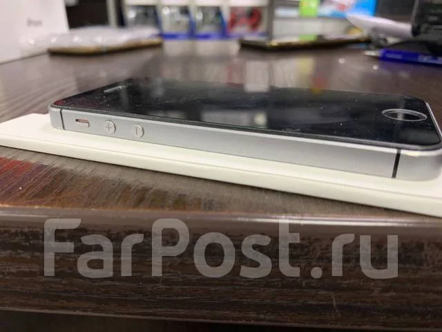 Apple iPhone SE. �/�, ������, 3G, 4G LTE, NFC ����