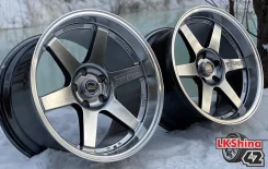 RAYS Volk Racing TE37 TTA. 9.5/10.5x18", 5x114.3, ET20/20, �� 73,1���. ��� ����� �� ������ ����