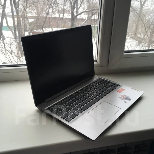 Lenovo IdeaPad S10-3. 15.5", ��� 8 ��, ���� 1 000���, WiFi: 1, Bluetooth: 1 ����