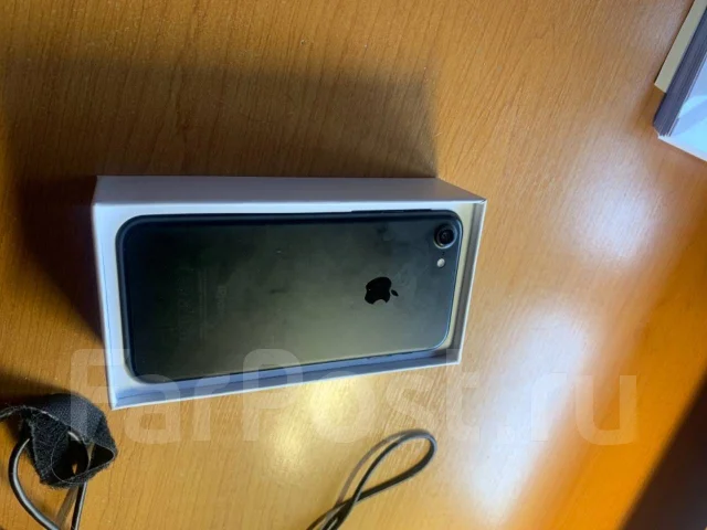 Apple iPhone 7. �/�, ������, 3G, 4G LTE, ����������, NFC ����