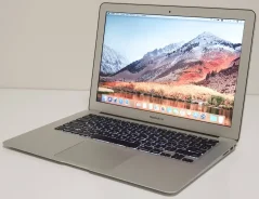 Apple MacBook Air 13 2011 Mid. 13.3", 1,7����, ��� 4 ��, ���� 256���, WiFi, Bluetooth, ����������� �� 4��. ����
