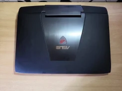 Asus ROG. 17.3", 2,4����, ��� 16 ��, ���� 10 000���, WiFi: 1, Bluetooth: 1, ����������� �� 3��. ����