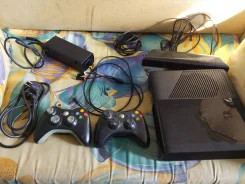 Microsoft Xbox 360 E ����