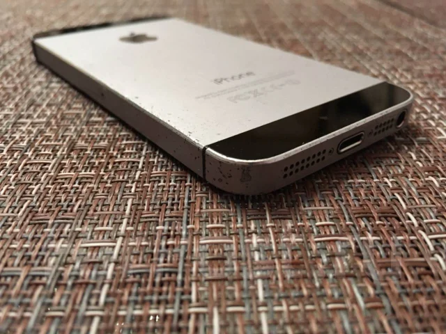 Apple iPhone 5s. �/�, ������, 3G, 4G LTE ����