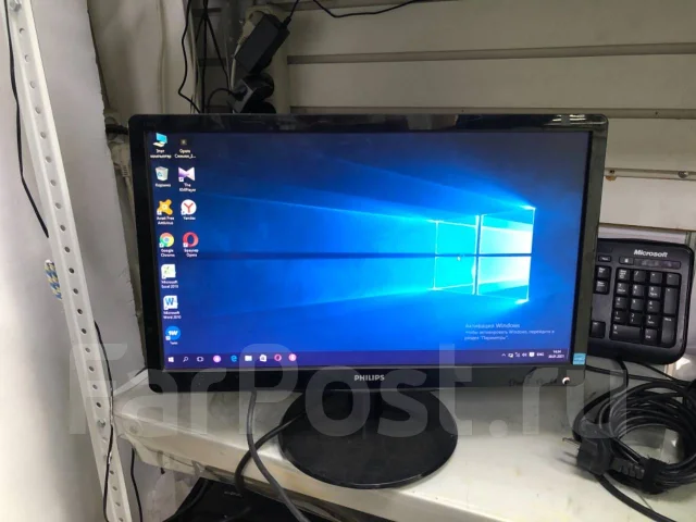 Philips. 18.5" ����