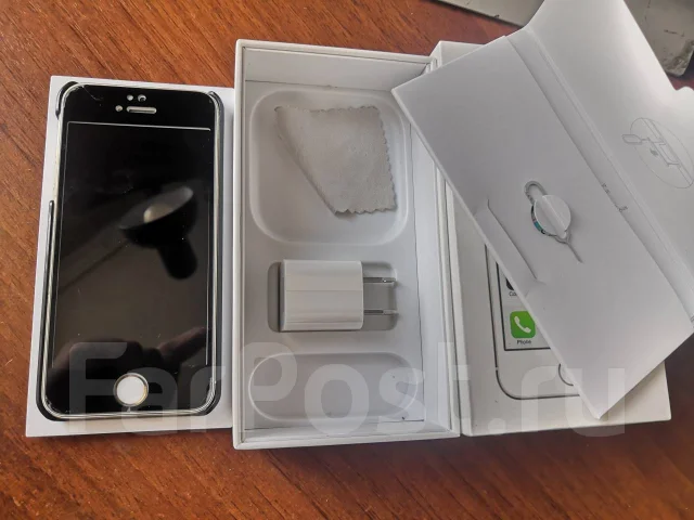 Apple iPhone 5s. �/�, �������, 3G, 4G LTE ����