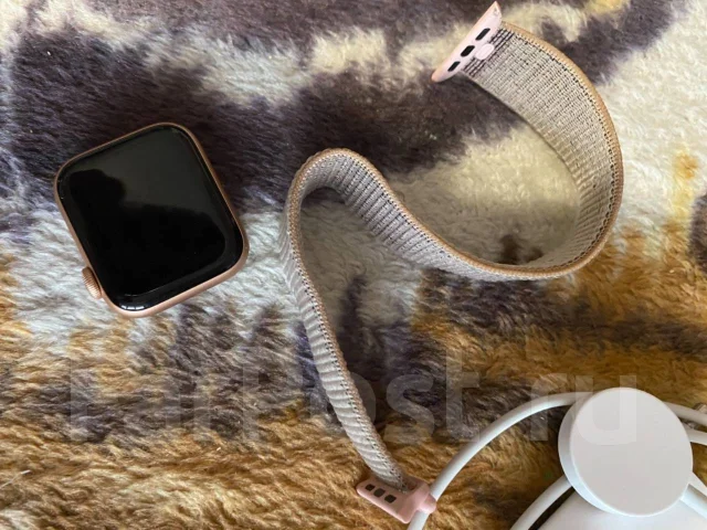 Apple Watch Series 4 ����