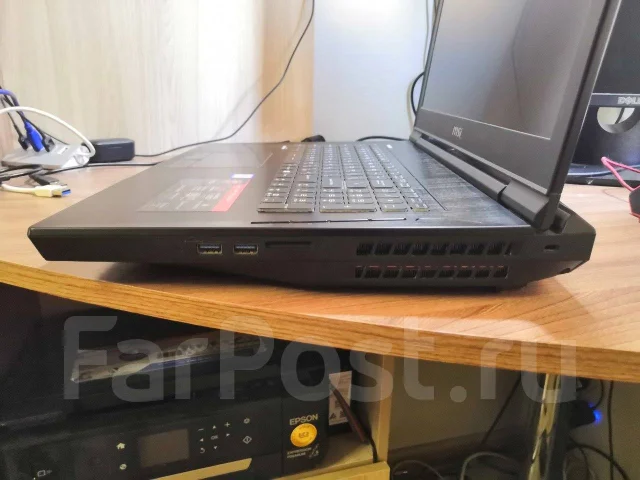 MSI GT73EVR 7RF Titan Pro. 17.3", 2,8����, ��� 32 ��, ���� 1 750���, WiFi: 1, Bluetooth: 1, ����������� �� 3��. ����