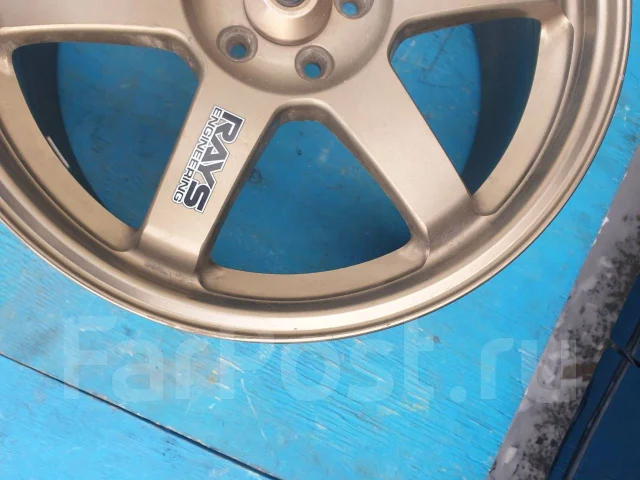 RAYS Volk Racing TE37. 7.5x18", 5x100, ET48 ����
