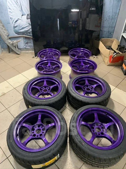RAYS Gram Lights. 9.5x17", 5x114.3, ET12 ����