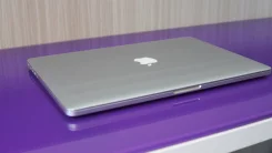 Apple MacBook Pro 15 2012 Mid MC975. 15.4", 2,3����, ��� 8 ��, ���� 250���, WiFi, Bluetooth, ����������� �� 7��. ����