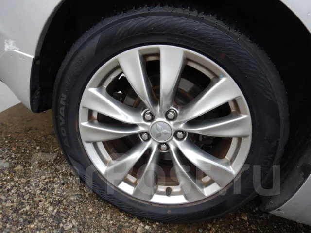 Mitsubishi Proudia. Y51, VQ25 ����