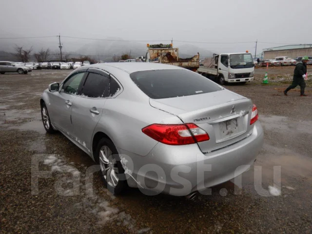 Mitsubishi Proudia. Y51, VQ25 ����
