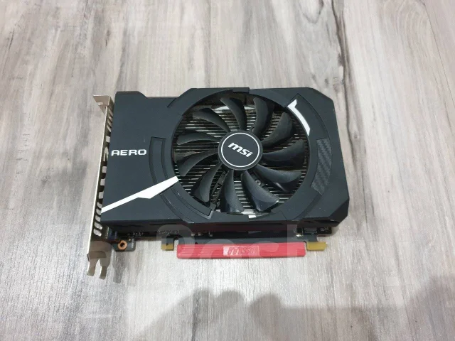 GeForce GTX 1050 ����