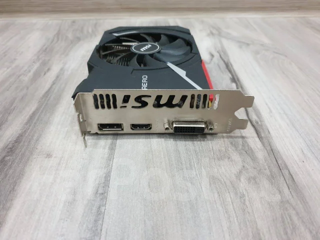 GeForce GTX 1050 ����