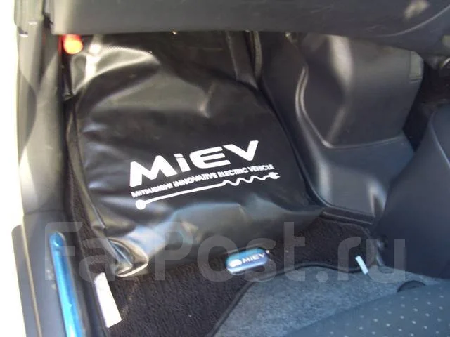 Mitsubishi i-MiEV. �������, ������, 100.0 (64��.�.), �������������, 71����. ��, �/�. ��� ����� �� ������������ ����