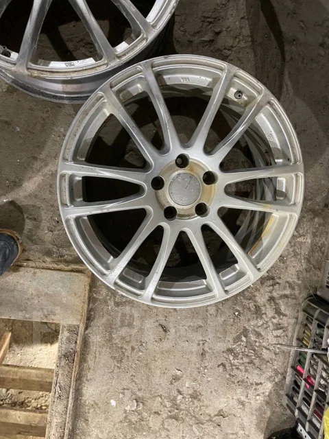 Avangrade. x18", 5x114.3 ����