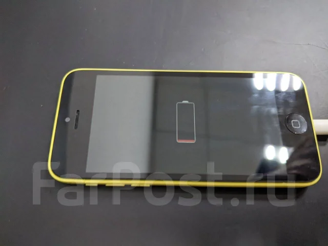 Apple iPhone 5c. �/�, ������, 3G, 4G LTE ����