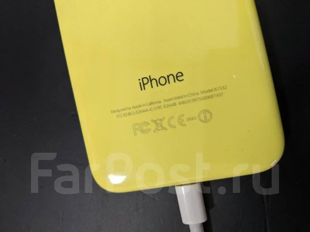 Apple iPhone 5c. �/�, ������, 3G, 4G LTE ����