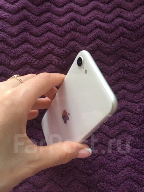 Apple iPhone SE 2020. �/�, �����, 4G LTE ����