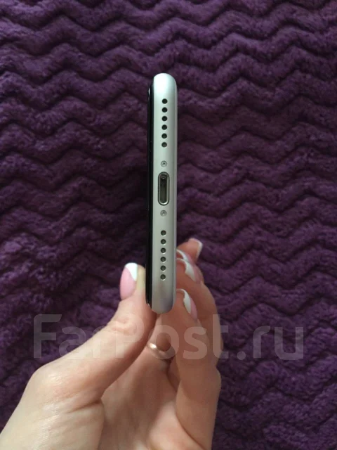 Apple iPhone SE 2020. �/�, �����, 4G LTE ����