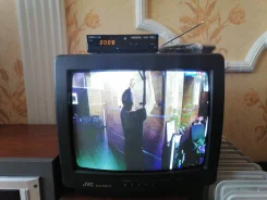 JVC. CRT (���) ����