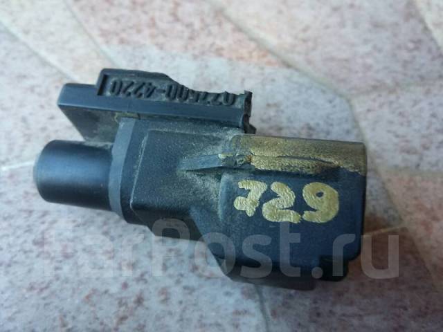 датчик температуры наружного воздуха камри 40. датчик температуры воздуха камри 40. датчик температуры воздуха камри 40. датчик температуры рав 4 2007. Toyota camry 40 уличный датчик температуры.