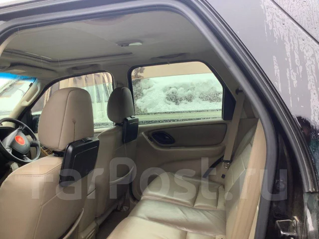 Ford Escape. EPFWF, AJ ����