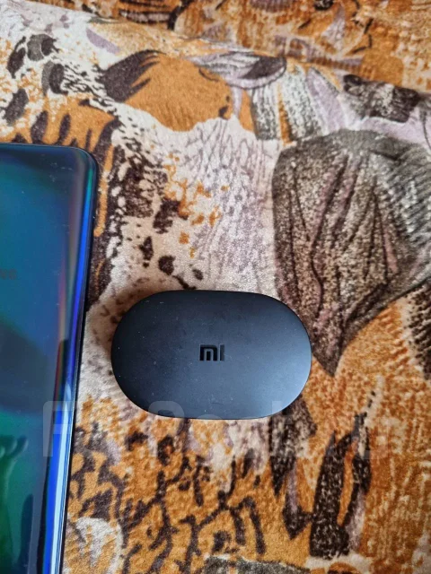 Samsung Galaxy A50. �/�, ������, 3G, 4G LTE, NFC ����