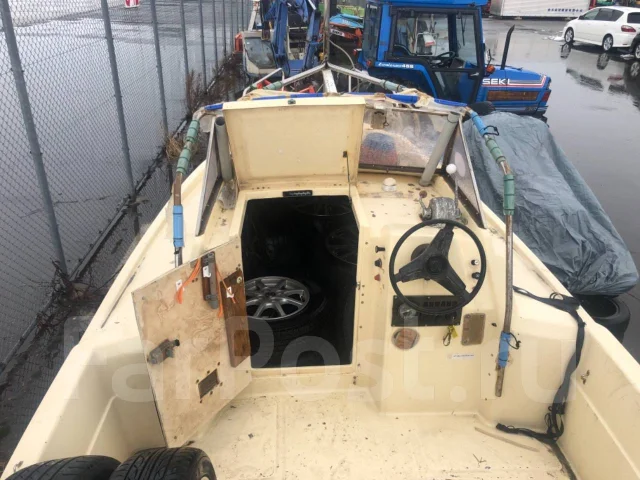 Yanmar. 1992 ���, ����� 7��., ��������� ������������, 74��.�., ������. ��� ����� �� ������� ����