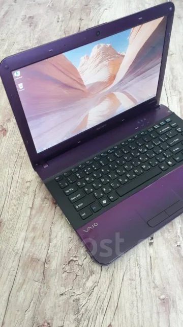 Sony VAIO PCG. 14.1", 2,4����, ��� 4 ��, ���� 512���, WiFi: 1, Bluetooth: 1, ����������� �� 3��. ����