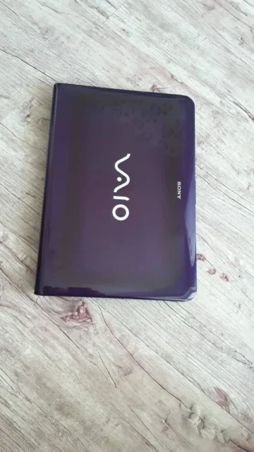 Sony VAIO PCG. 14.1", 2,4����, ��� 4 ��, ���� 512���, WiFi: 1, Bluetooth: 1, ����������� �� 3��. ����