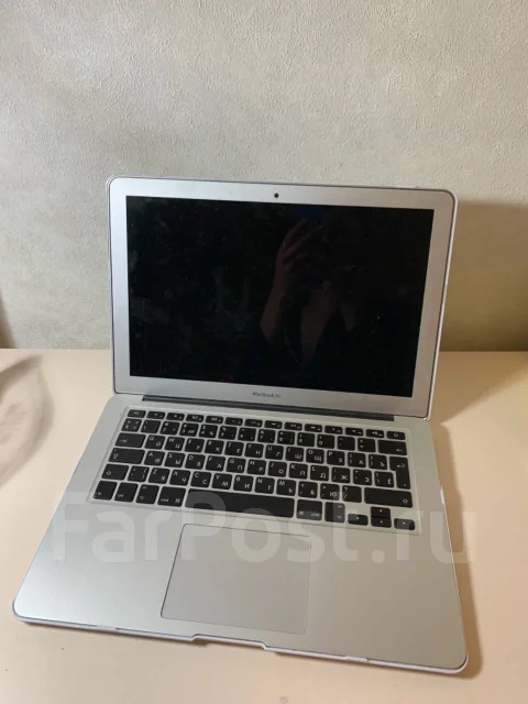 Apple MacBook Air 13 2015 Early. 13.3", ��� 8 ��, ���� 256���, WiFi: 1, Bluetooth: 1 ����