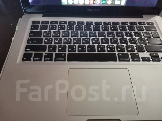 Apple MacBook 13. 13", 2,4����, ��� 8 ��, ���� 256���, WiFi: 1, Bluetooth: 1, ����������� �� 8��. ����