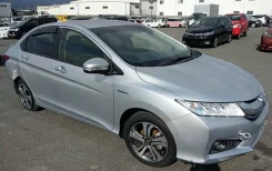 Honda Grace. GM4, L15A ����