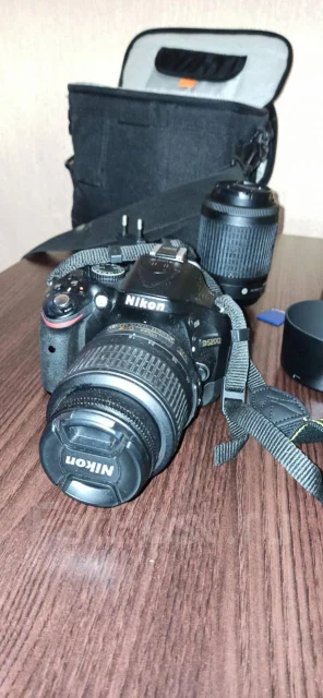 Nikon D5200 ����