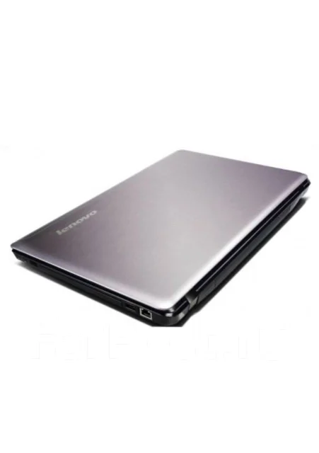 Lenovo IdeaPad Z570. 15.6", 2 500����, ��� 6 ��, ���� 500���, WiFi: 1, Bluetooth: 1, ����������� �� 8��. ����