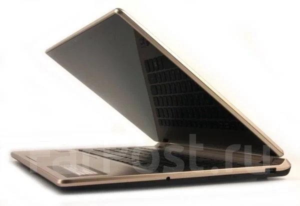 Acer Aspire V5. 15.6", 3 100����, ��� 6 ��, ���� 500���, WiFi: 1, Bluetooth: 1, ����������� �� 8��. ����