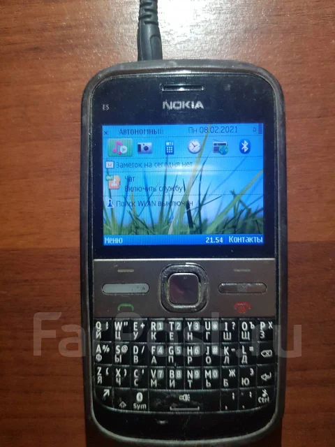Nokia E5. �/� ����