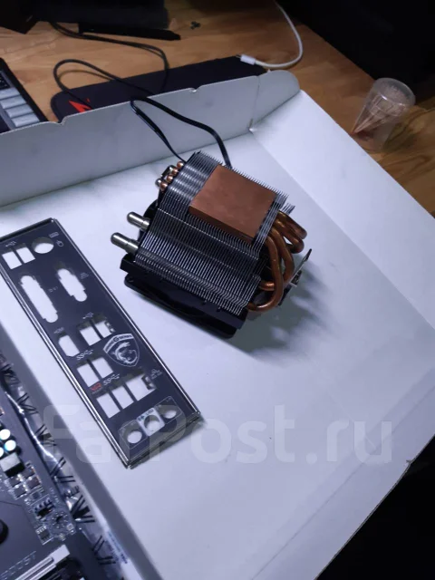 AMD Ryzen 5 2400G ����