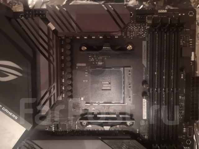 AMD X570 ����